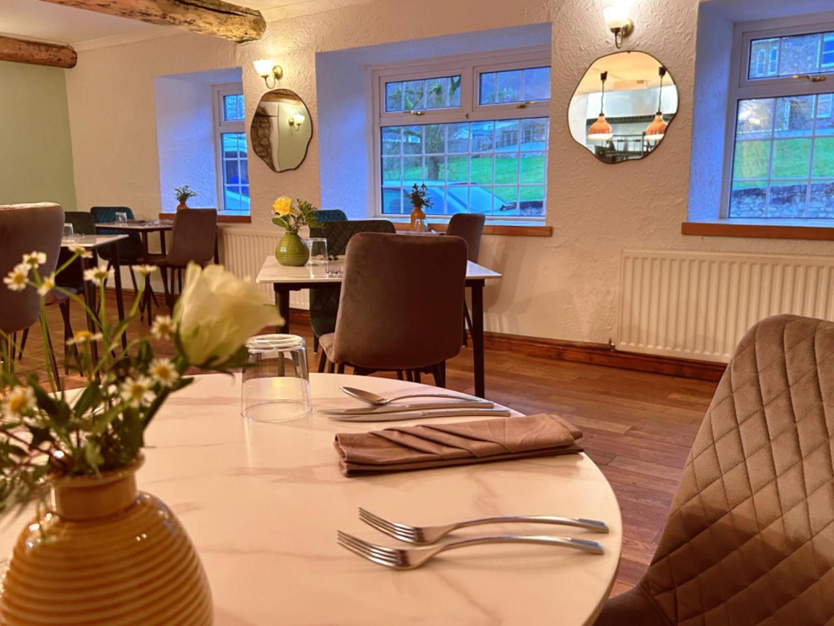 Penybont Restaurant + Inn Carmarthen Exterior photo